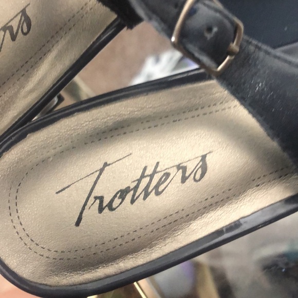 Trotters women’s deep blue slingback kitten heel size 7 - Picture 4 of 6